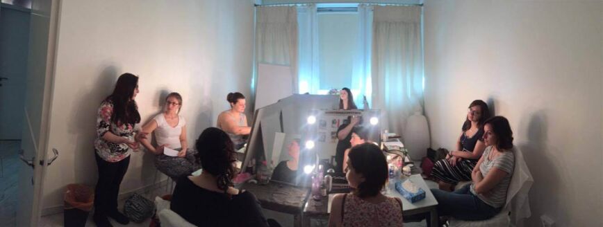 Lezione di gruppo self make up