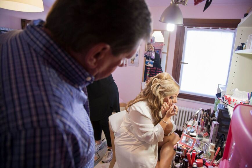 Robyberta durante le fasi di preparazione al matrimonio